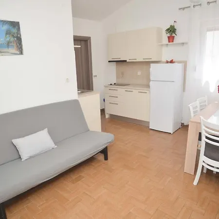 And By The Sea Drage, Biograd - 14356