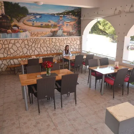 And By The Sea Drage, Biograd - 14356 3*