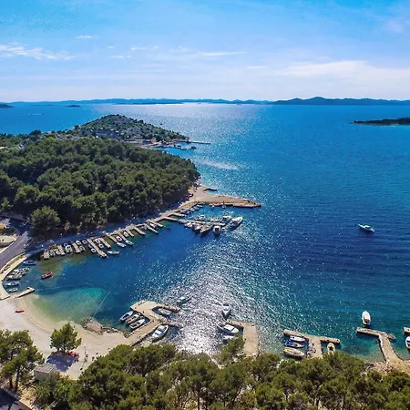 And By The Sea Drage, Biograd - 14356 Penzion