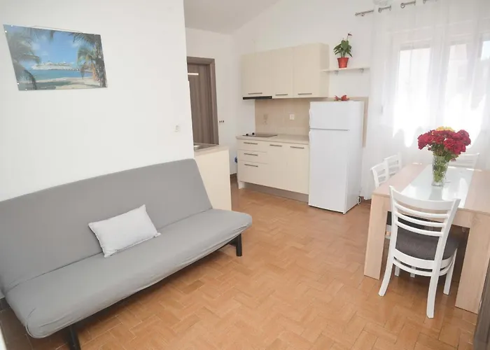 And By The Sea Drage, Biograd - 14356