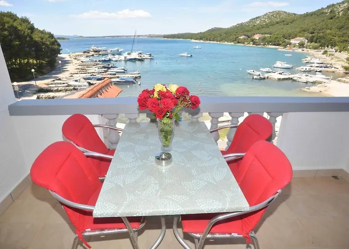 And By The Sea Drage, Biograd - 14356 Πανσιόν 3*